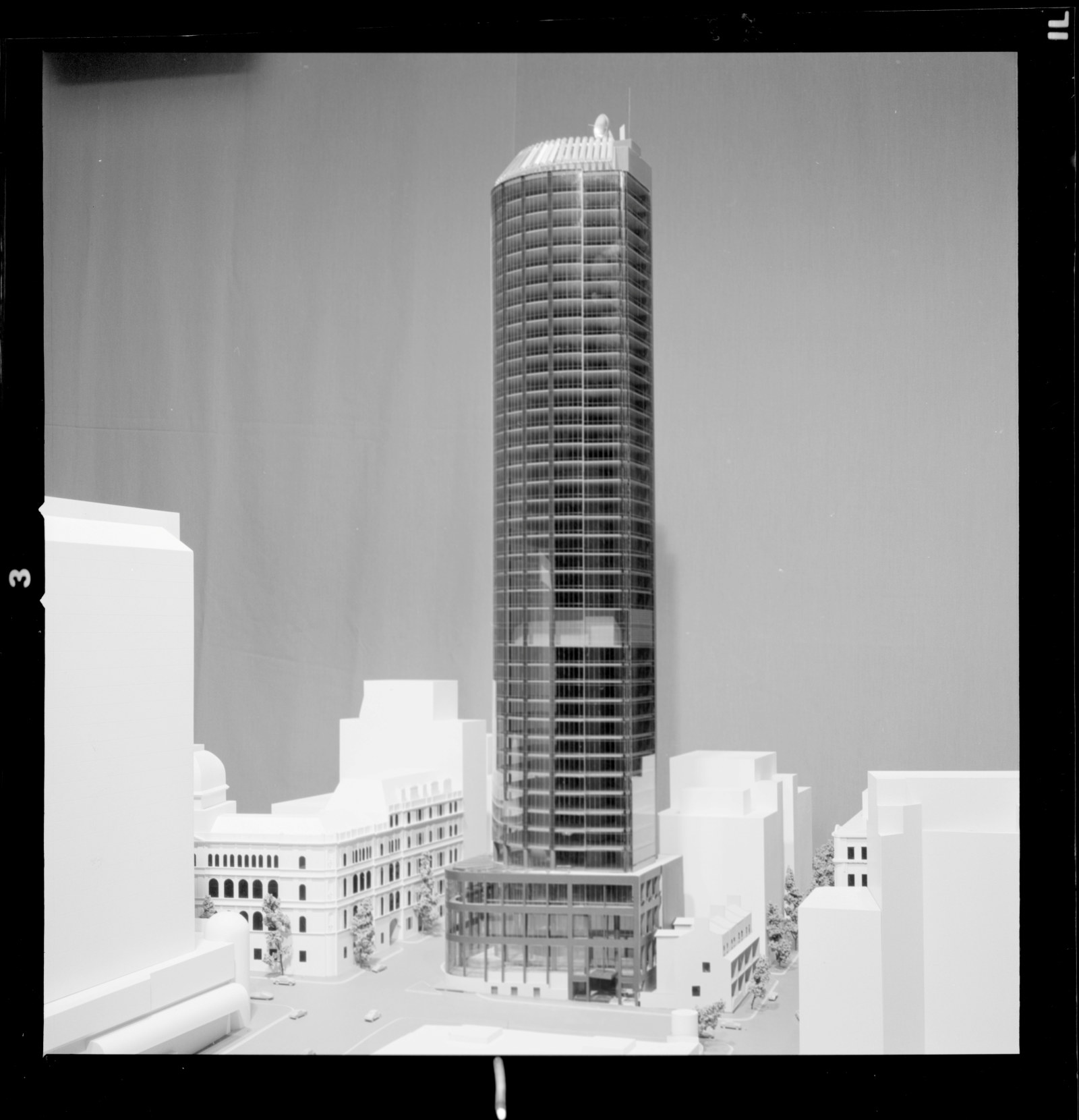 The selected proposal, a 38-storey office tower 1982-1983. Architect: Jackson Teece Chesterman and Willis for Northpoint Holdings Ltd and the State Superannuation Board. NSW STATE ARCHIVES NRS21504 [HI/S127]