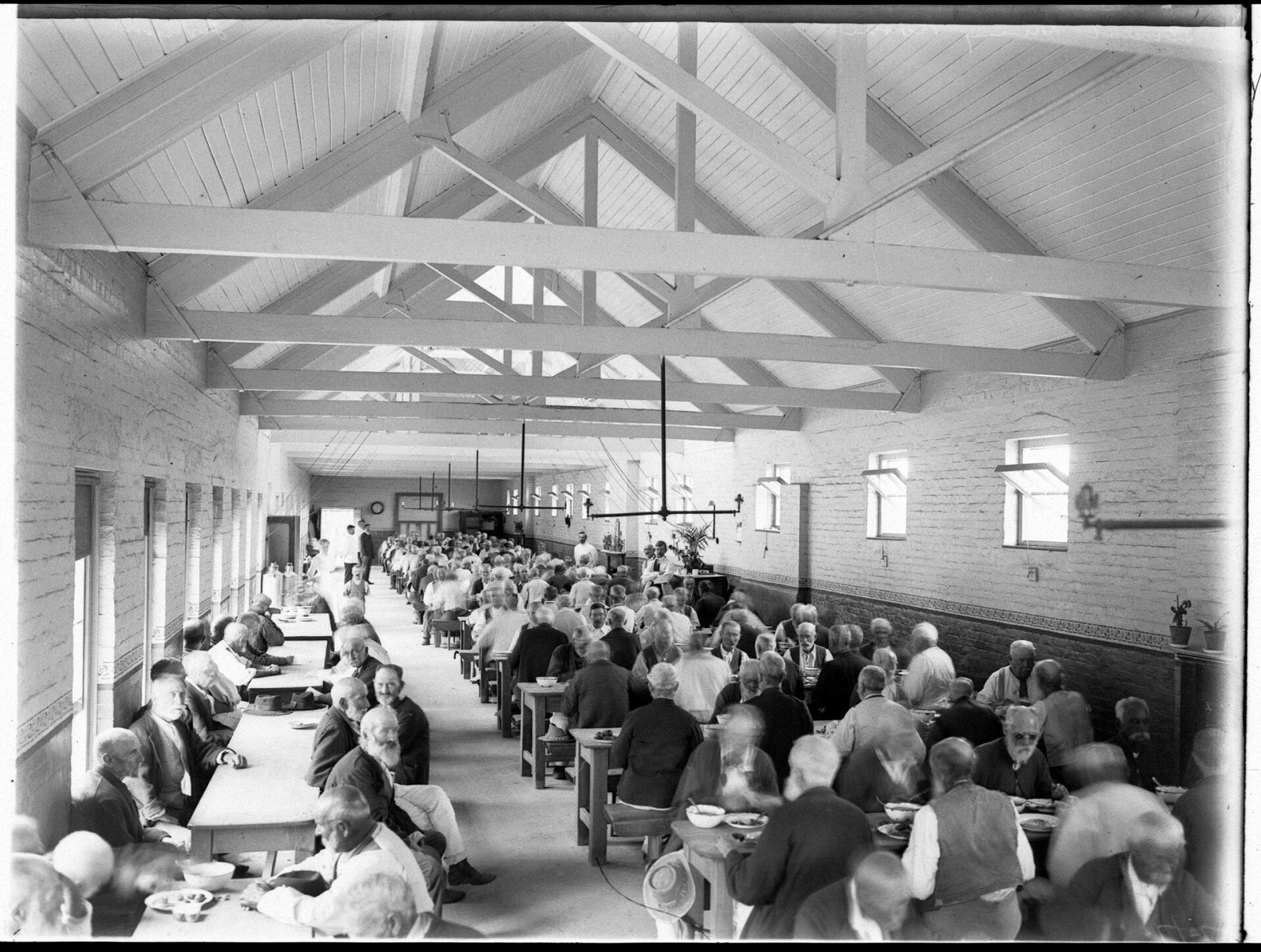 Government Printing Office; NRS 4481, Glass negatives.  NRS-4481-3-[7/15880]-M1925 Government Printing Office 1 - 34395 - General dining room, Liverpool Asylum [From NSW Government Printer series: Department of Public Health]