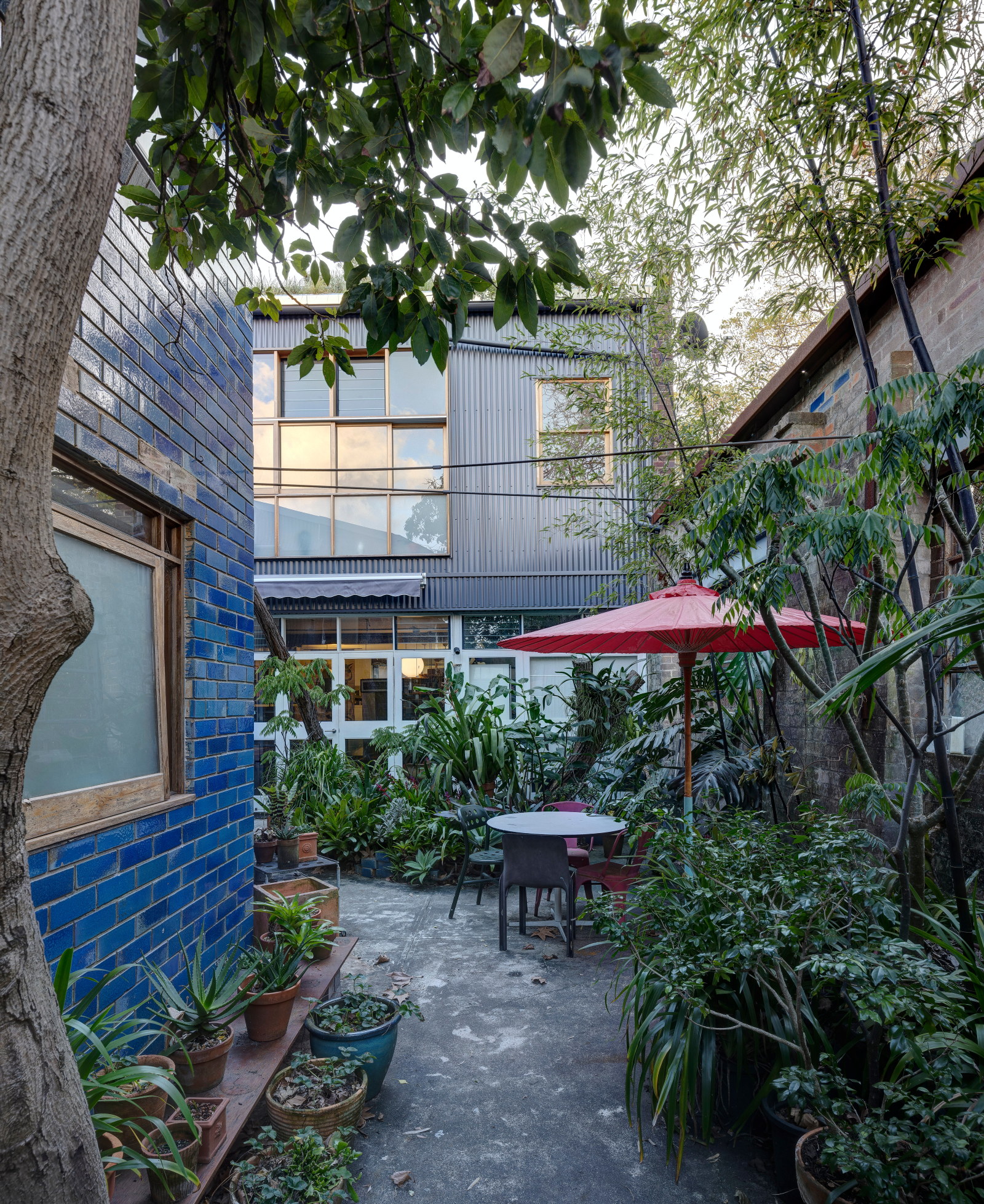 Images of Dempsey Warehouse by Marra + Yeh